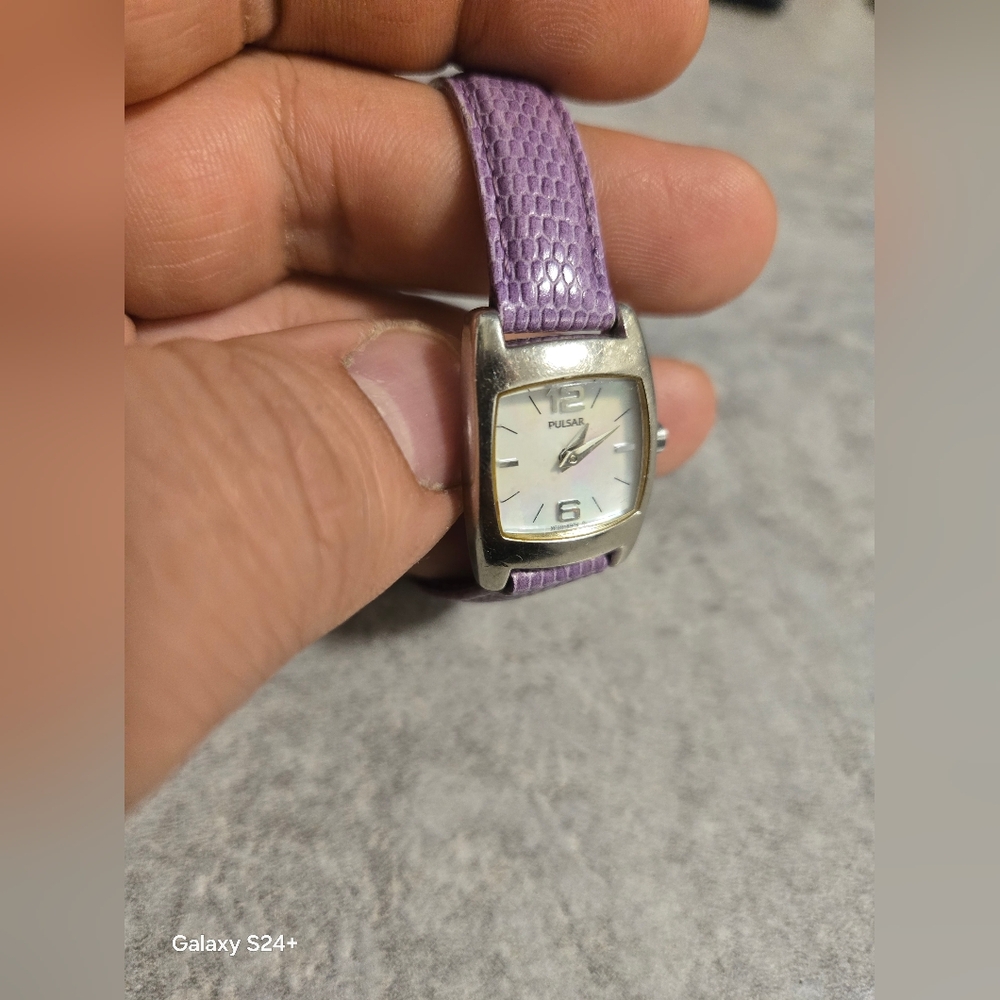 Pulsar Watch Women VC10-XD28 20mm Silver Tone Purple Leather Band New Battery